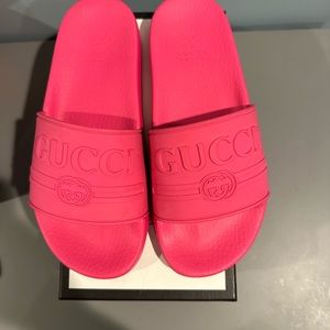 Children’s Pink Gucci Slides